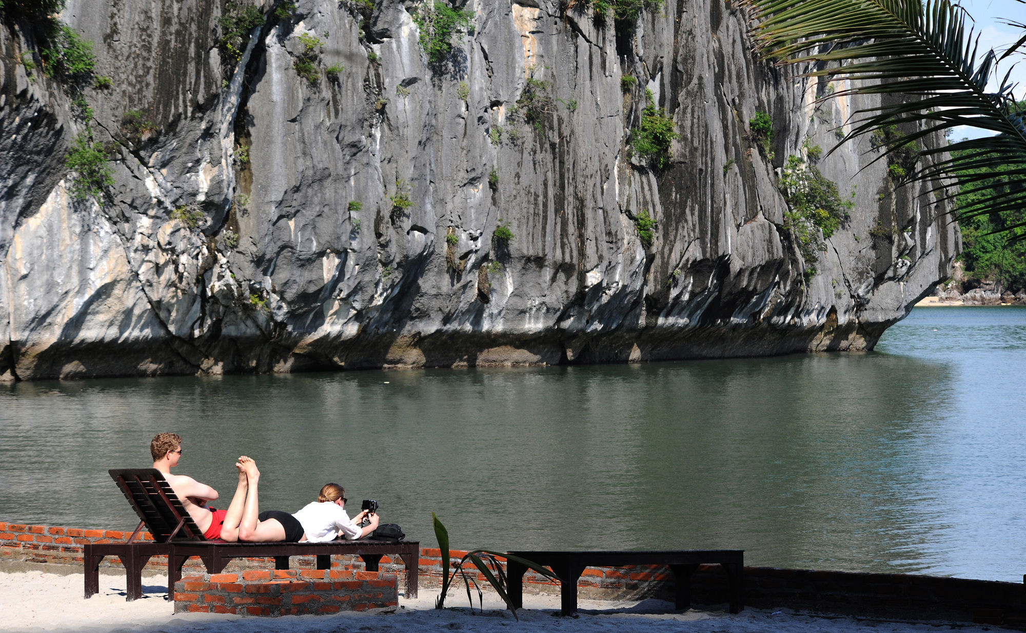 Cat Ba Sandy Beach Resort Dong Khe Sau Екстер'єр фото